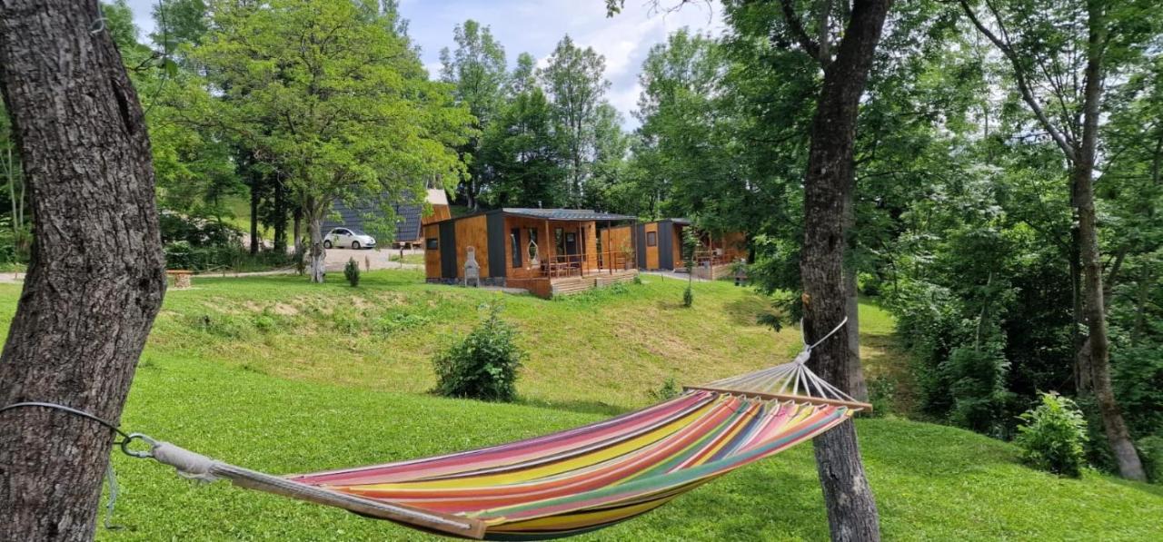 Casutele Din Poienita Villa Comarnic Bagian luar foto