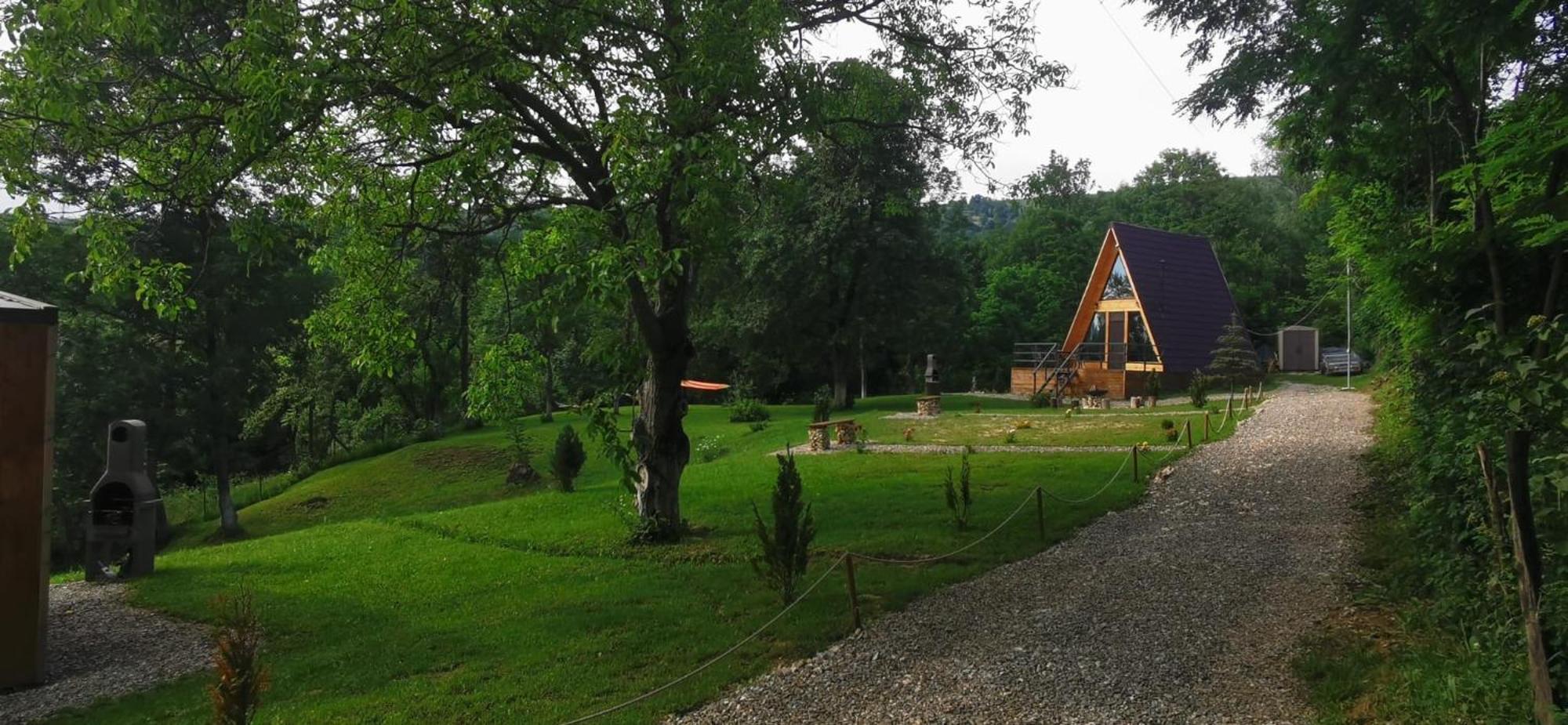 Casutele Din Poienita Villa Comarnic Bagian luar foto