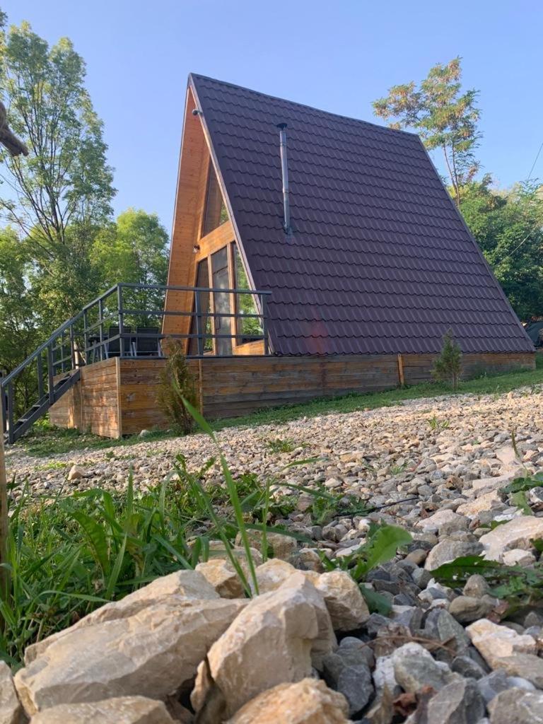 Casutele Din Poienita Villa Comarnic Bagian luar foto